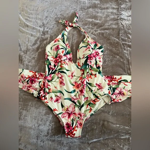 Carmen Marc Valvo Floral Swim One Piece - Picture 2 of 5